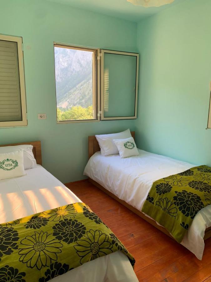 Vita Guesthouse Bajram Curri Eksteriør billede
