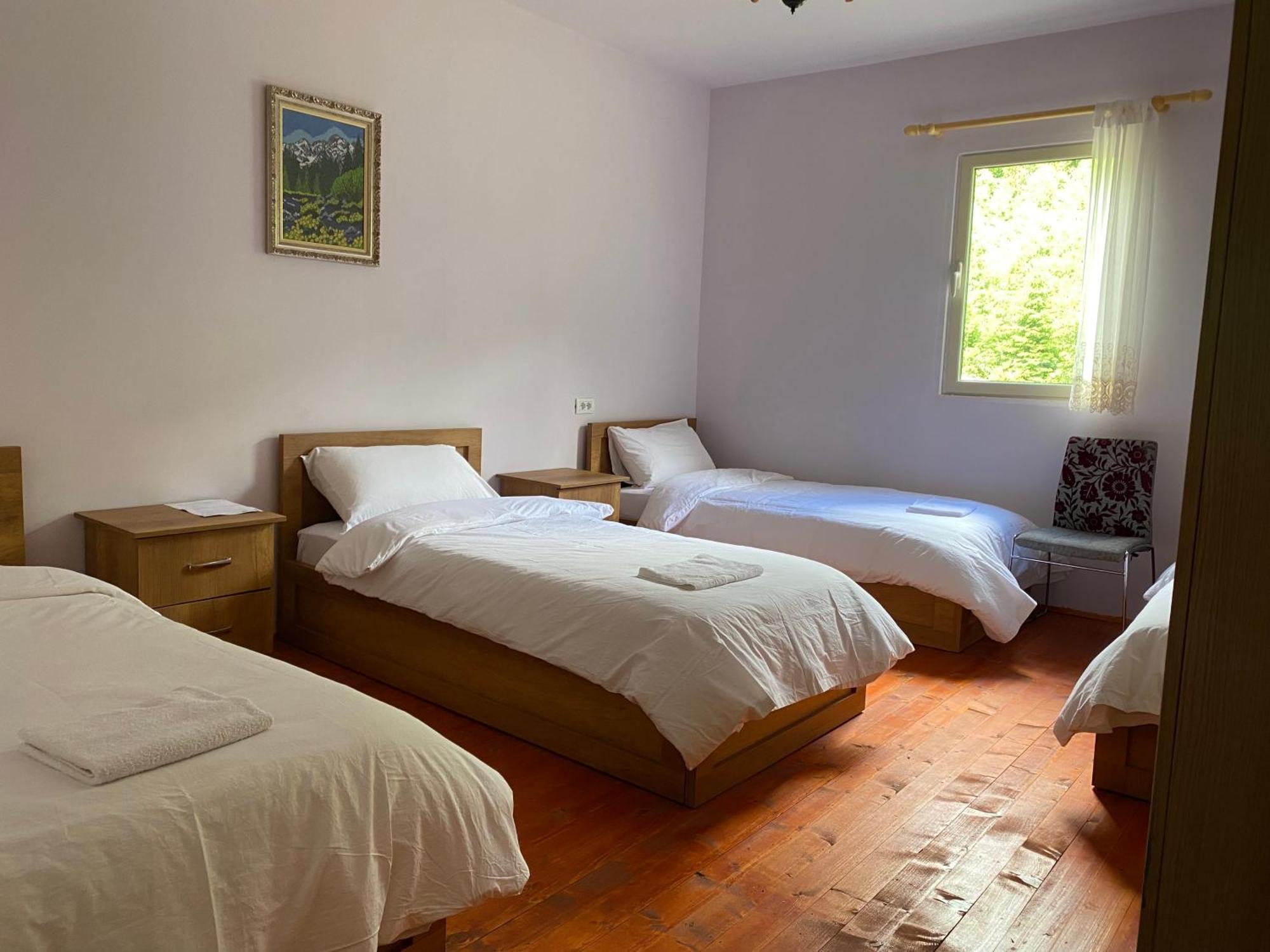 Vita Guesthouse Bajram Curri Eksteriør billede