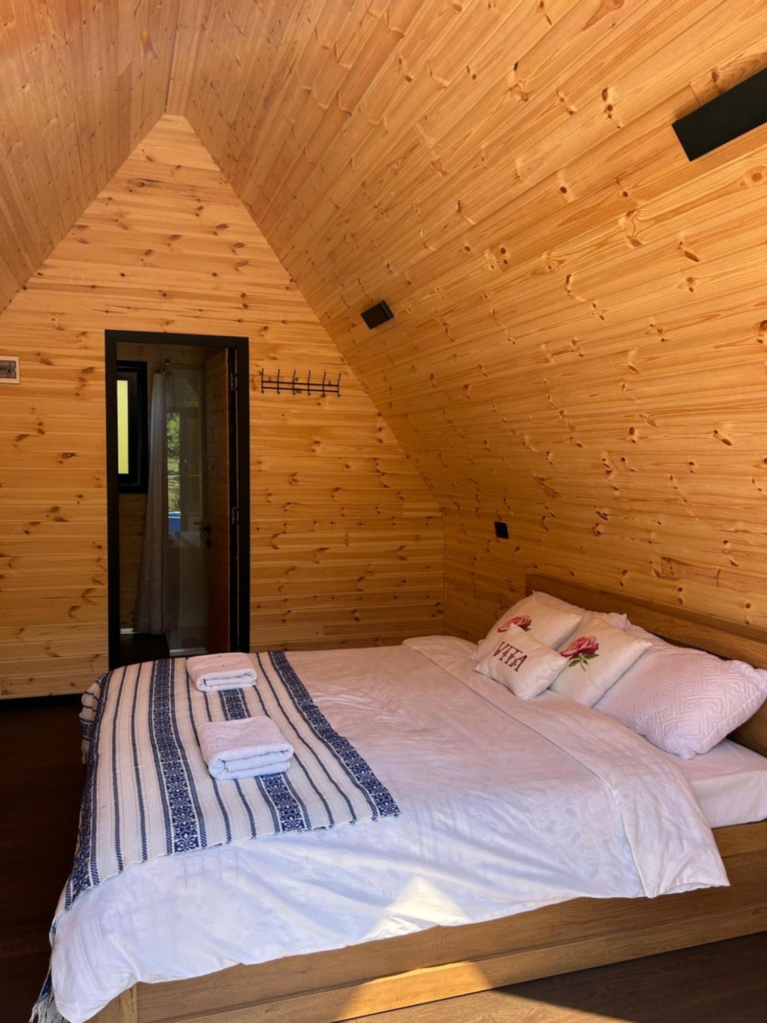 Vita Guesthouse Bajram Curri Eksteriør billede